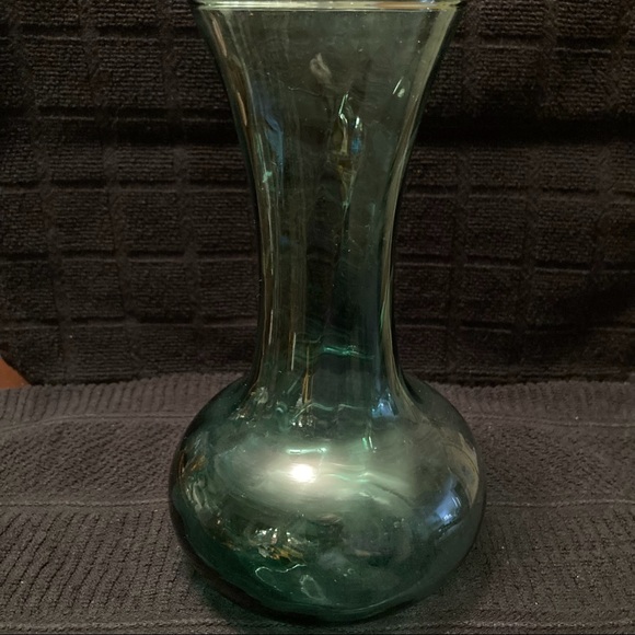 Vintage Hand Blown Green Glass Flower Vase with Swirl Pattern - Picture 4 of 15